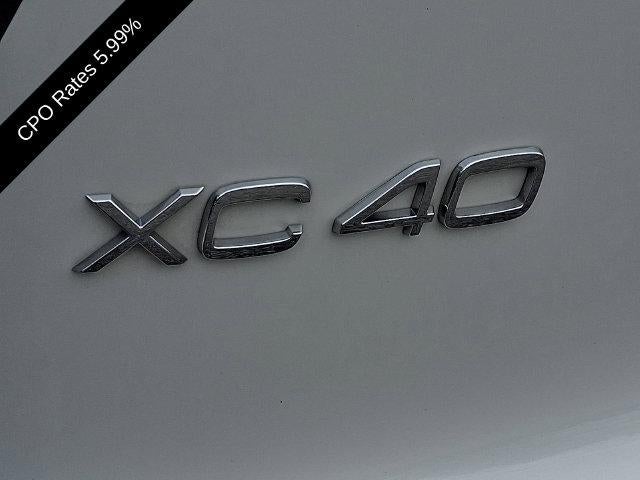 2024 Volvo XC40 B5 AWD Plus Bright Theme