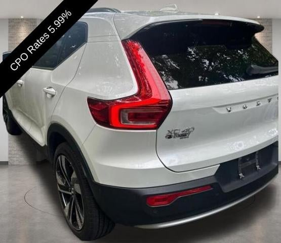 2024 Volvo XC40 B5 AWD Plus Bright Theme