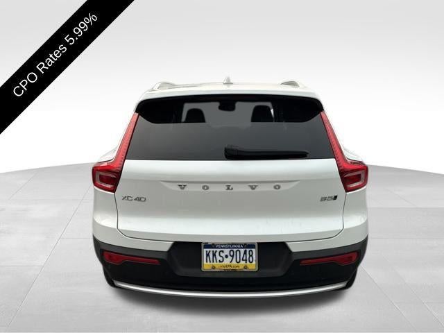 2024 Volvo XC40 B5 AWD Ultimate Bright Theme