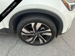 2024 Volvo XC40 B5 AWD Ultimate Bright Theme
