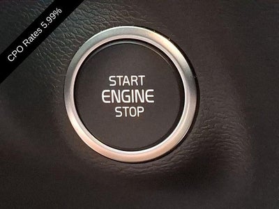 2024 Volvo XC40 B5 AWD Plus Dark Theme
