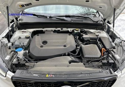 2024 Volvo XC40 B5 AWD Plus Dark Theme