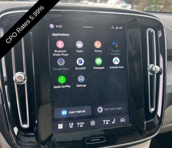 2024 Volvo XC40 B5 AWD Plus Dark Theme