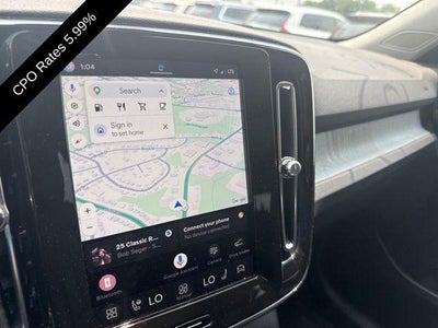 2024 Volvo XC40 B5 AWD Plus Dark Theme