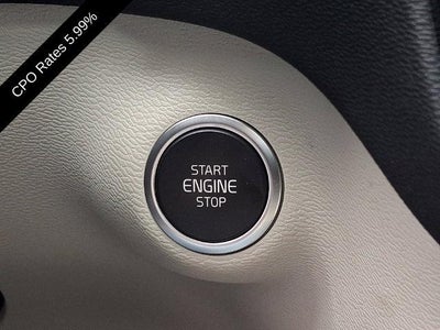 2024 Volvo XC40 B5 AWD Ultimate Dark Theme