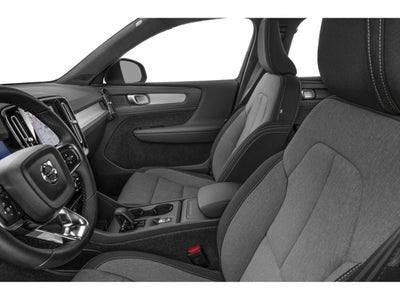 2024 Volvo XC40 B5 AWD Ultimate Dark Theme