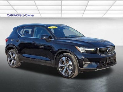 2023 Volvo XC40 B5 AWD Plus Bright Theme