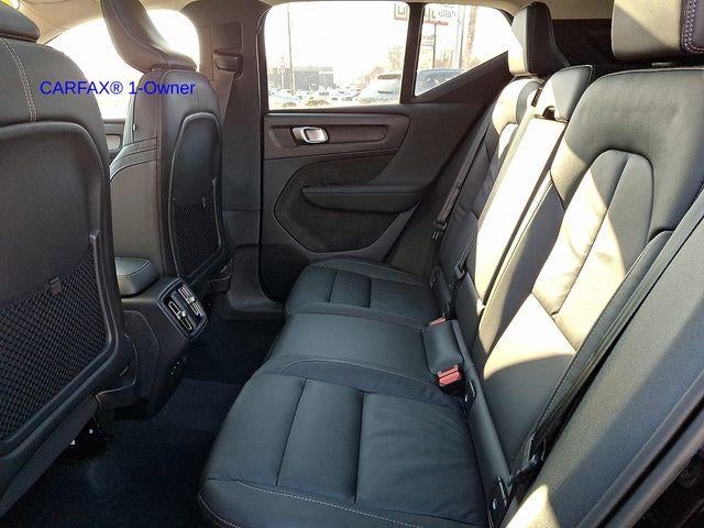 2023 Volvo XC40 B5 AWD Plus Bright Theme