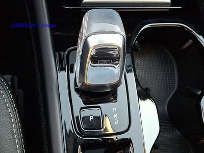 2023 Volvo XC40 B5 AWD Plus Bright Theme