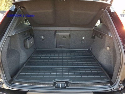 2023 Volvo XC40 B5 AWD Plus Bright Theme