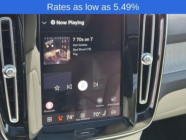 2023 Volvo XC40 B5 AWD Plus Bright Theme