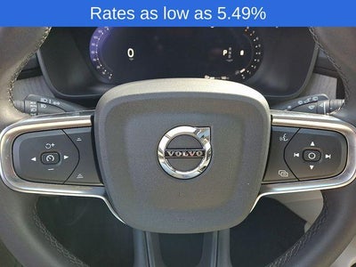 2023 Volvo XC40 B5 AWD Plus Bright Theme