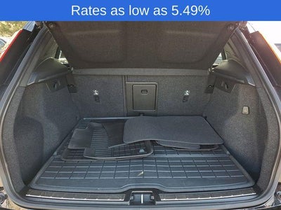 2023 Volvo XC40 B5 AWD Plus Bright Theme