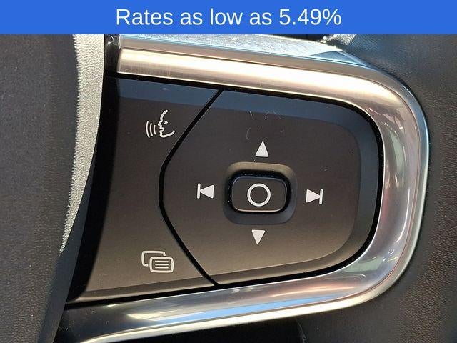 2023 Volvo XC40 B5 AWD Plus Bright Theme