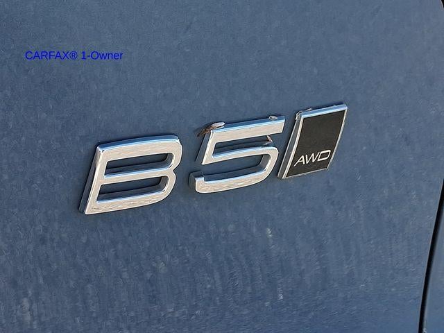 2023 Volvo XC40 B5 AWD Plus Bright Theme
