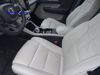 2023 Volvo XC40 B5 AWD Plus Bright Theme