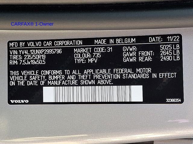 2023 Volvo XC40 B5 AWD Plus Bright Theme