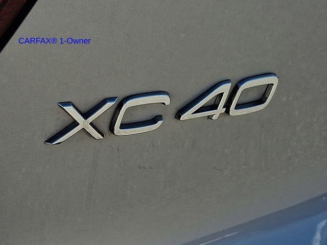 2023 Volvo XC40 B5 AWD Plus Bright Theme