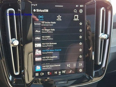 2023 Volvo XC40 B5 AWD Plus Dark Theme