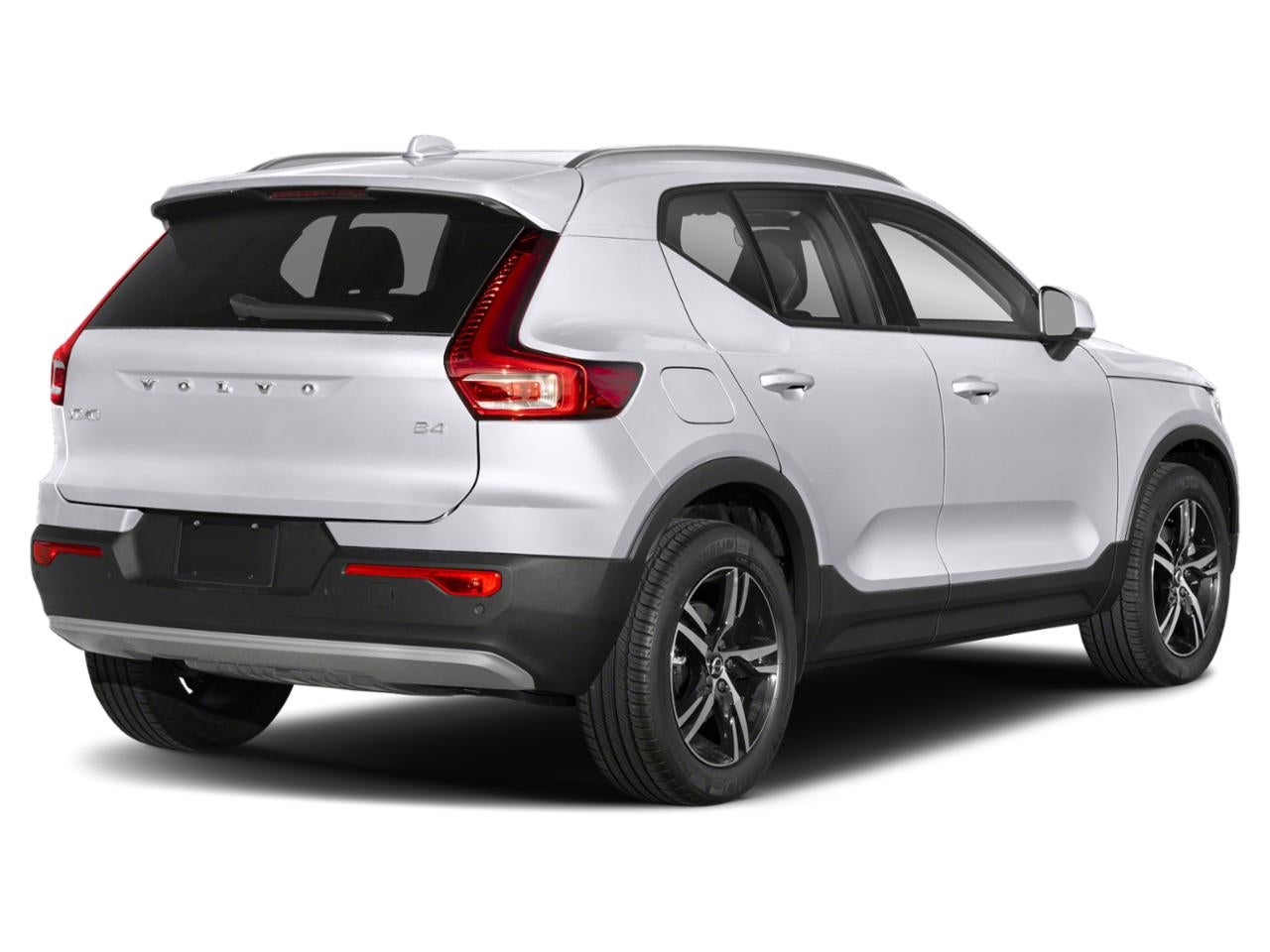 2023 Volvo XC40 B5 AWD Plus Dark Theme