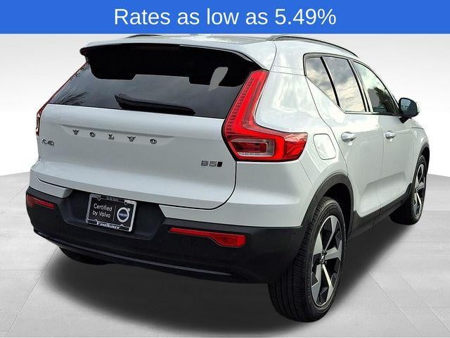 2023 Volvo XC40 B5 AWD Plus Dark Theme