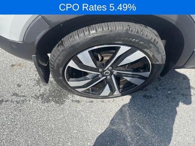 2023 Volvo XC40 B5 AWD Plus Dark Theme