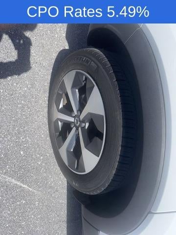 2023 Volvo XC40 B5 AWD Plus Dark Theme