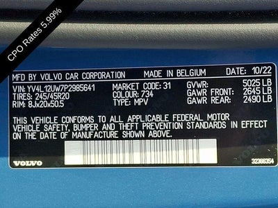 2023 Volvo XC40 B5 AWD Plus Dark Theme
