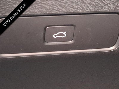 2023 Volvo XC40 B5 AWD Plus Dark Theme
