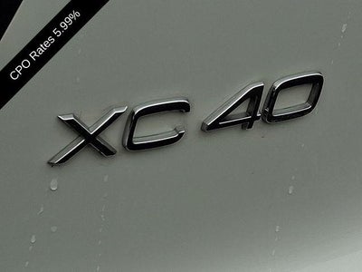 2023 Volvo XC40 B5 AWD Plus Dark Theme