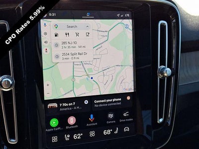 2023 Volvo XC40 B5 AWD Ultimate Dark Theme