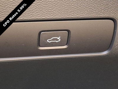 2023 Volvo XC40 B5 AWD Ultimate Dark Theme