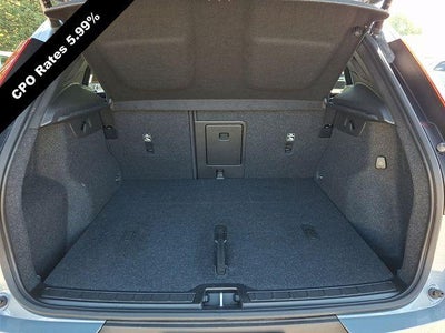 2023 Volvo XC40 B5 AWD Ultimate Dark Theme
