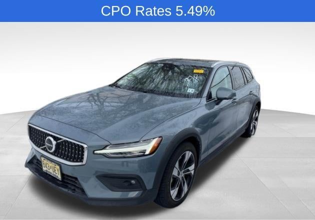 2024 Volvo V60 Cross Country B5 AWD Plus