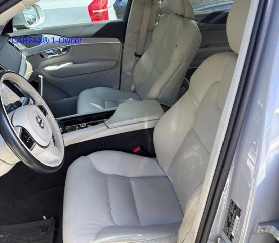 2025 Volvo XC90 B5 AWD Core 7-Seater