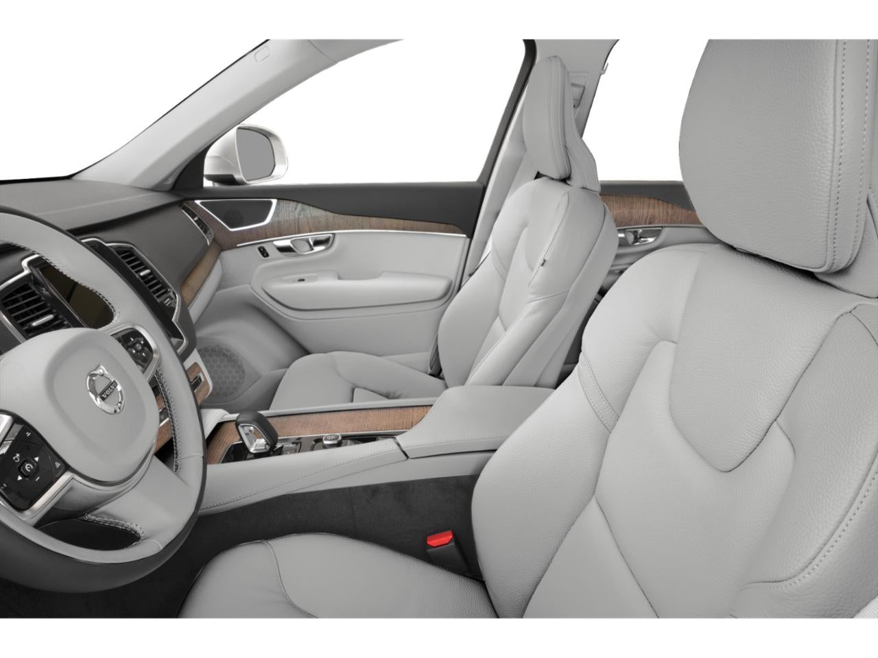 2025 Volvo XC90 B5 AWD Core 7-Seater
