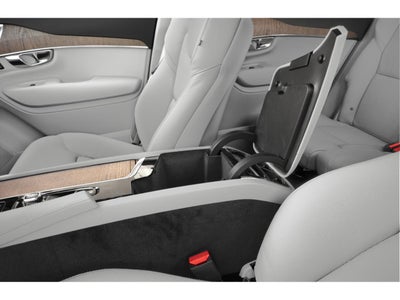 2025 Volvo XC90 B5 AWD Core 7-Seater