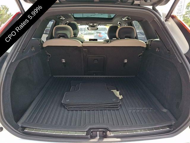 2026 Volvo XC60 B5 AWD Plus