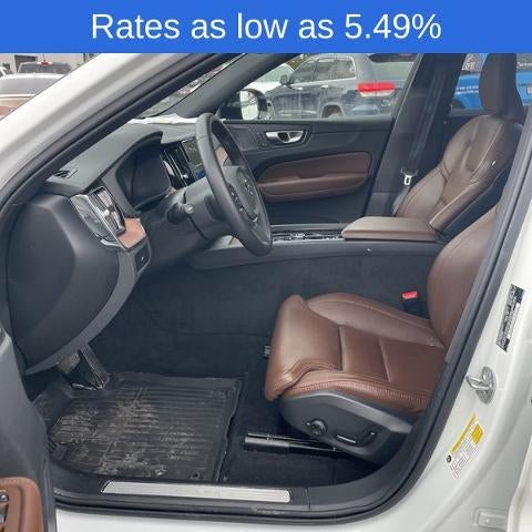 2025 Volvo XC60 B5 AWD Ultra