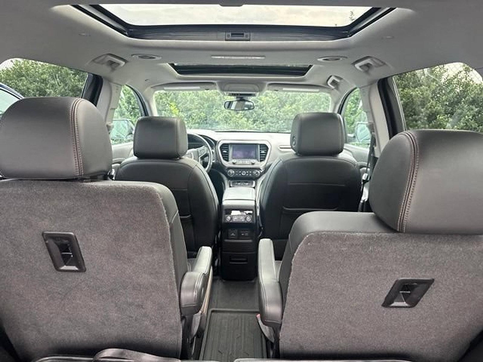 2022 GMC Acadia AWD AT4