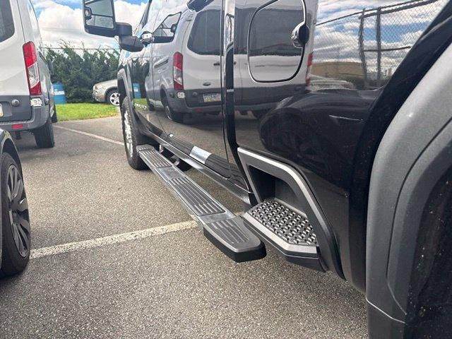 2020 GMC Sierra 2500 HD Crew Cab Standard Box 4-Wheel Drive Denali