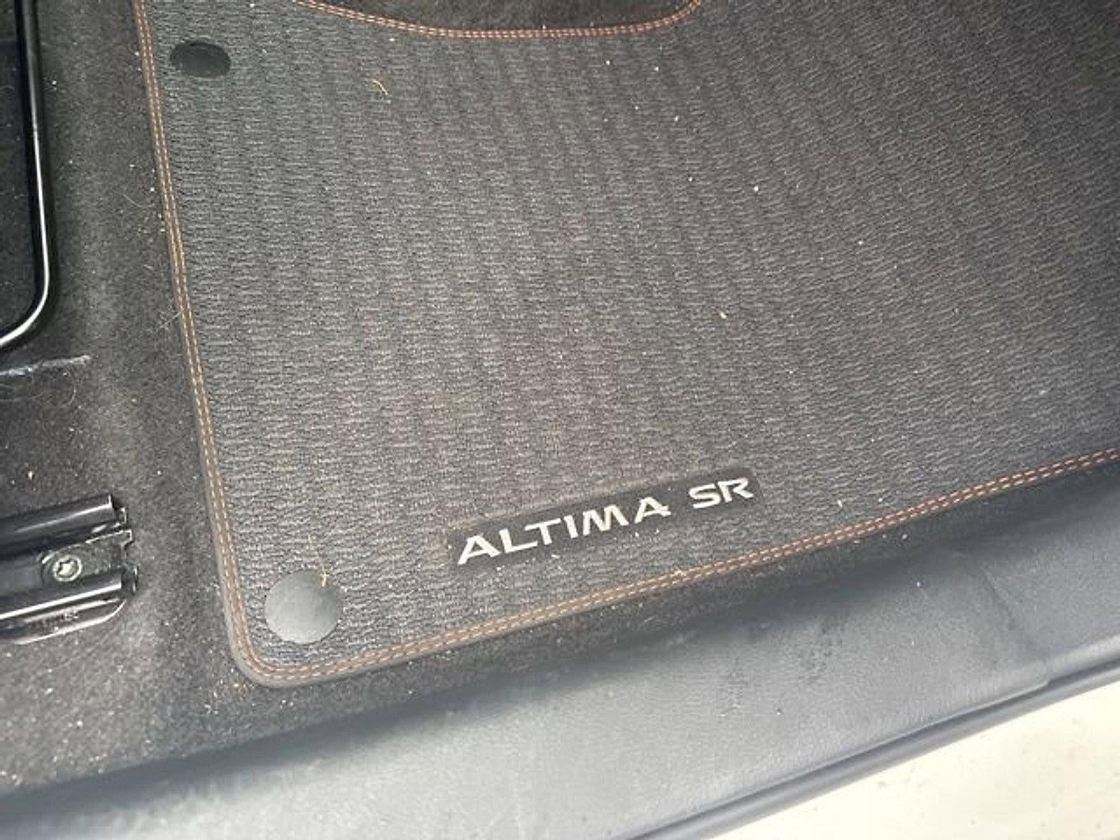 2022 Nissan Altima 2.5 SR AWD Sedan