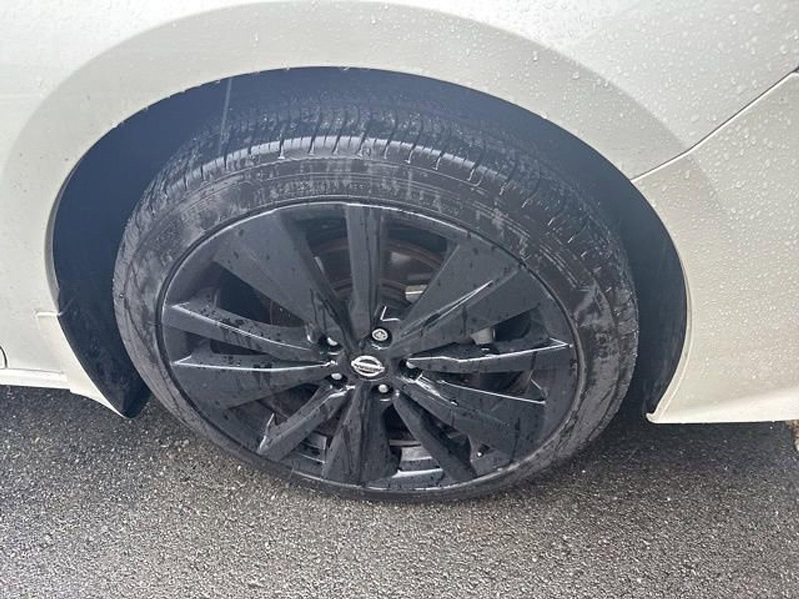 2022 Nissan Altima 2.5 SR AWD Sedan