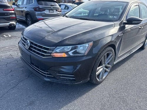 2017 Volkswagen Passat R-Line w/Comfort Pkg Auto