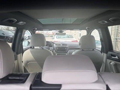 2024 Volkswagen Tiguan 2.0T SEL R-Line 4MOTION