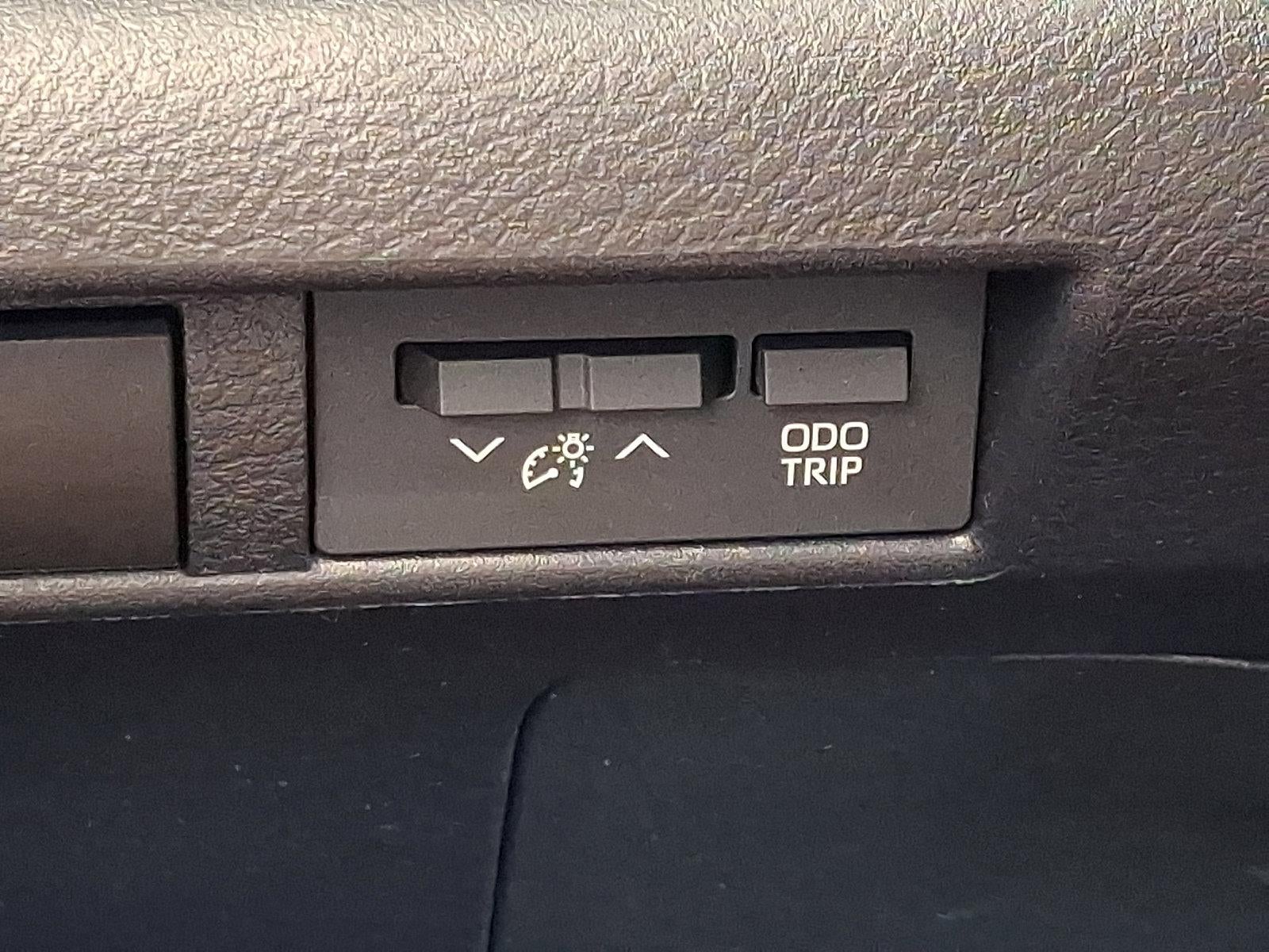 2025 Toyota Sienna Platinum AWD 7-Passenger (GS)