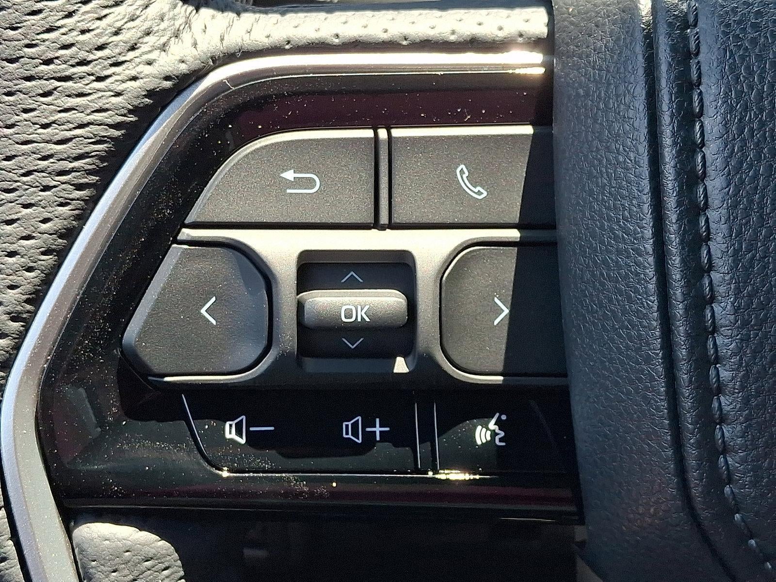 2025 Toyota Tundra 4WD 4WD Capstone Hybrid CrewMax 5.5' Bed (Natl)