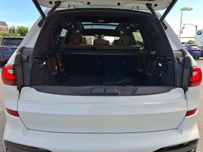 2022 BMW X7 M50i Sports Activity Vehicle