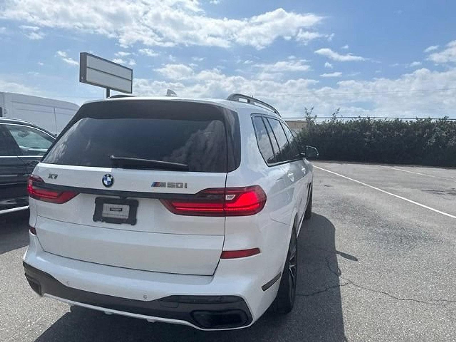 2022 BMW X7 M50i Sports Activity Vehicle