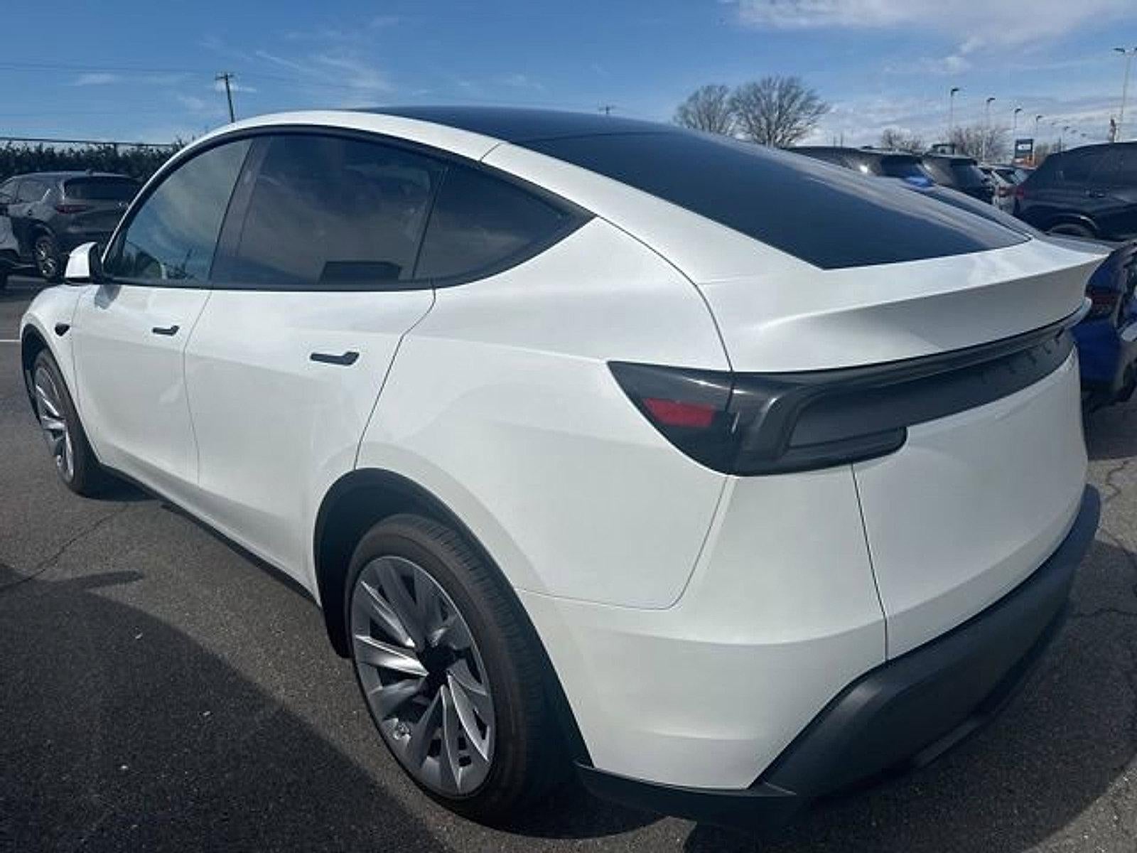 2026 Tesla Model Y RWD